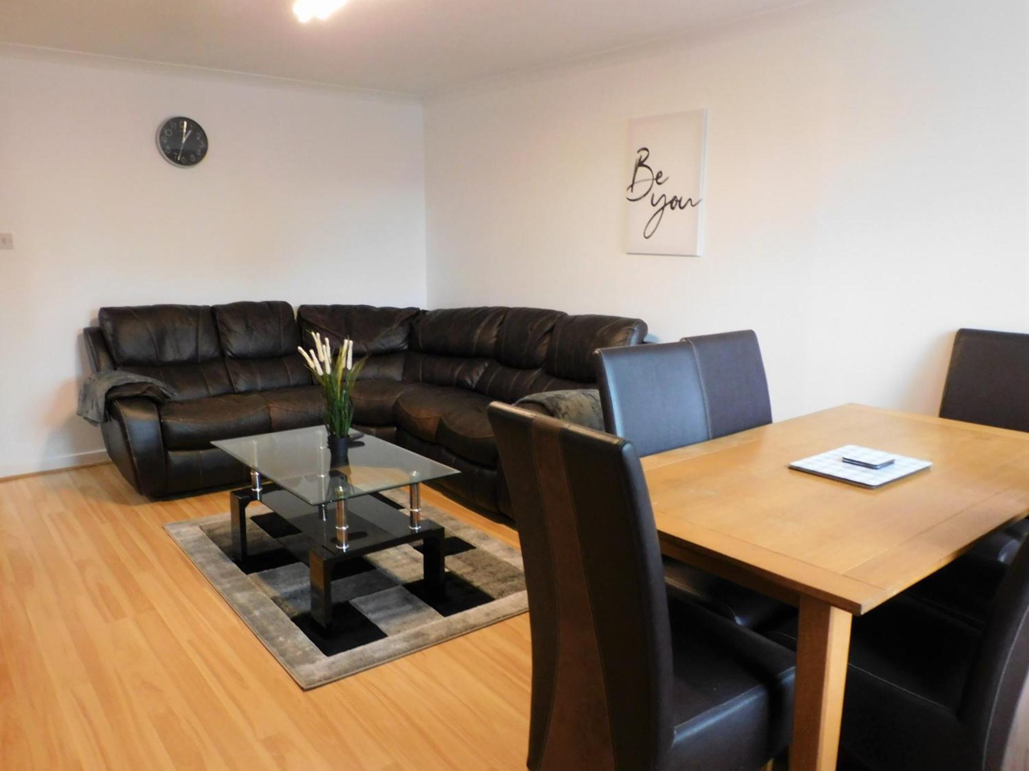 2 Bed Apt On Quiet Cul-De-Sac, Fab Location Paisley Kültér fotó