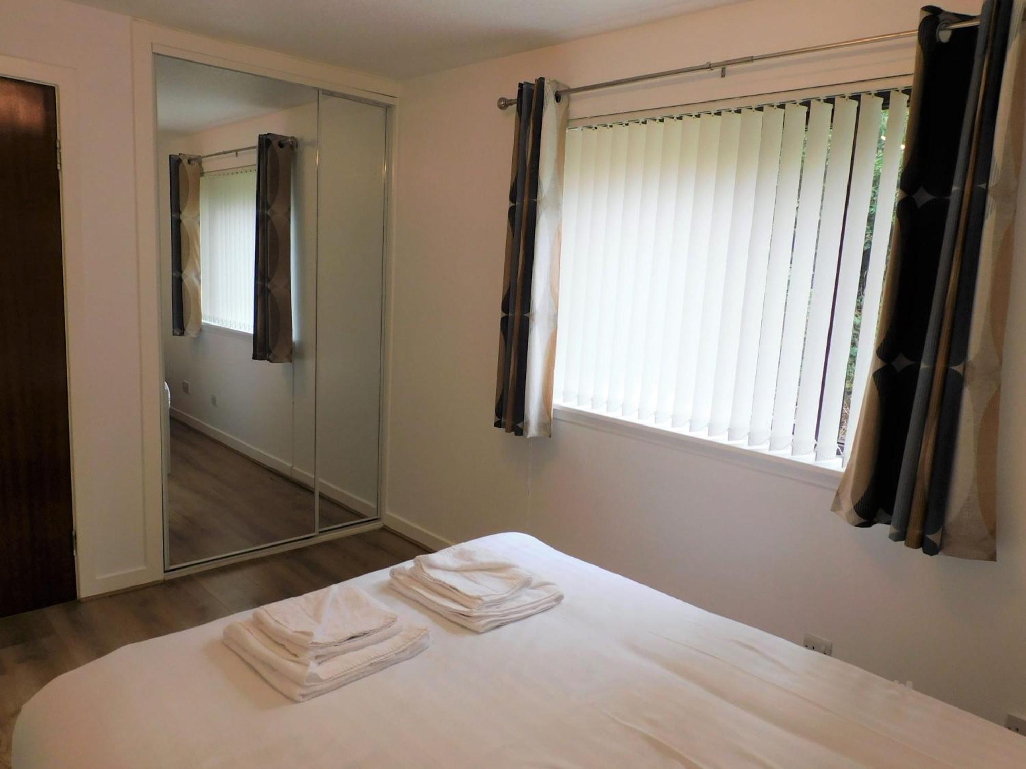 2 Bed Apt On Quiet Cul-De-Sac, Fab Location Paisley Kültér fotó