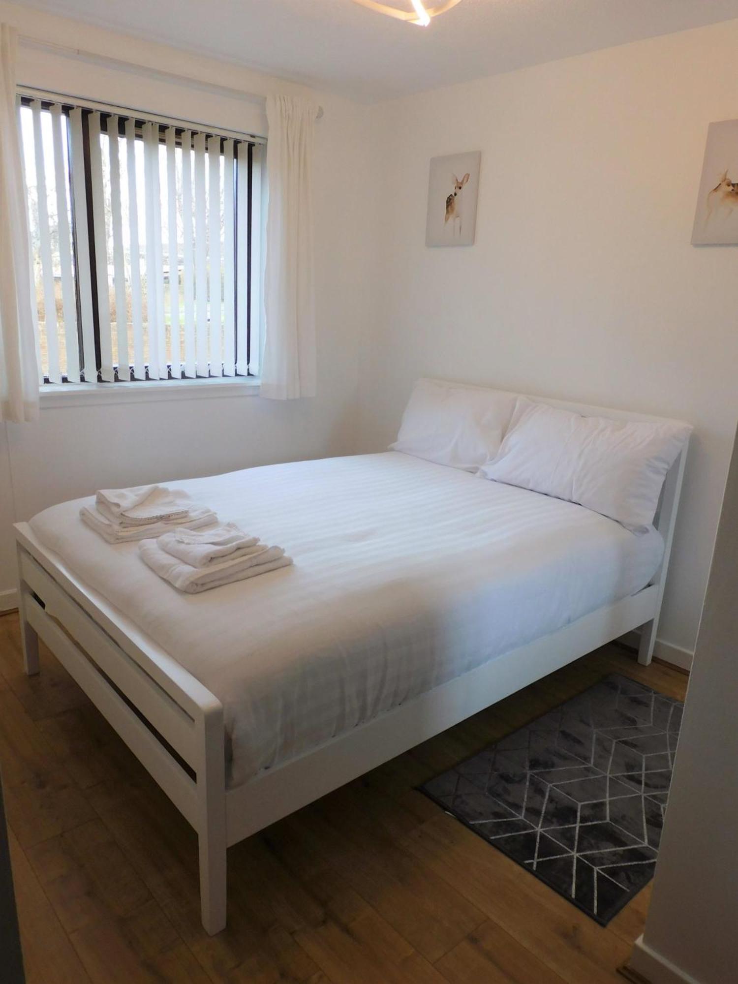 2 Bed Apt On Quiet Cul-De-Sac, Fab Location Paisley Kültér fotó