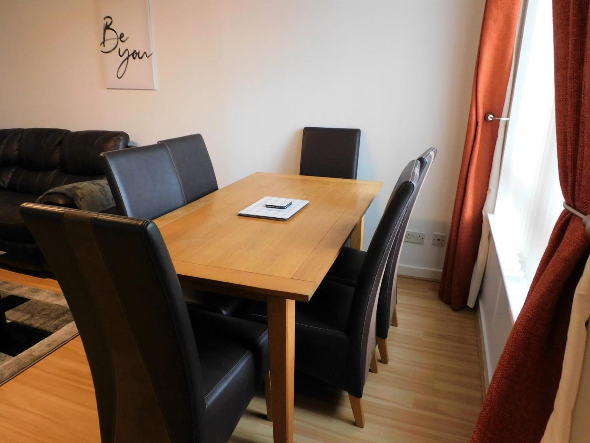 2 Bed Apt On Quiet Cul-De-Sac, Fab Location Paisley Kültér fotó