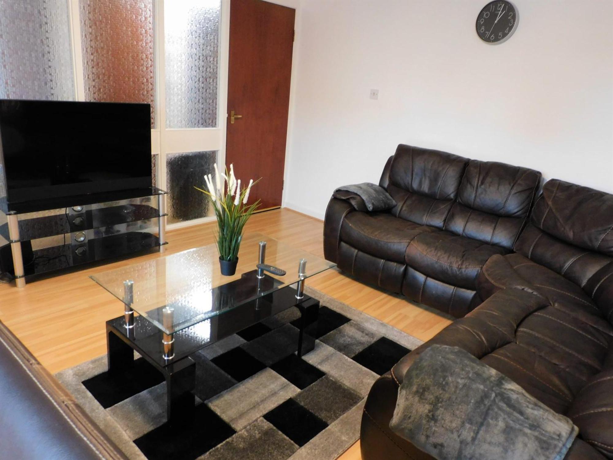 2 Bed Apt On Quiet Cul-De-Sac, Fab Location Paisley Kültér fotó